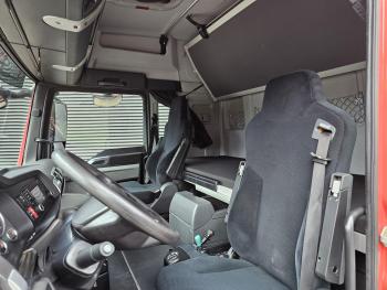 TGX 37.480 8x2-6 / HMF 85 t/m CRANE / KRAN